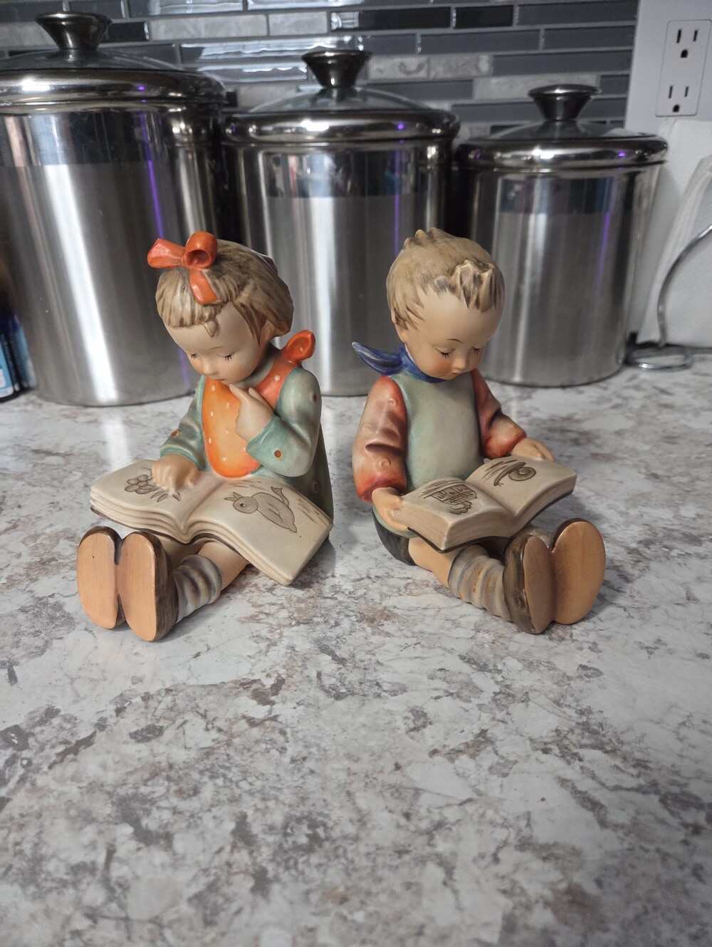 Hummel Goebel Book Worm BookEnds #14 A & B Girl & Boy Reading Book Figurine TM3?